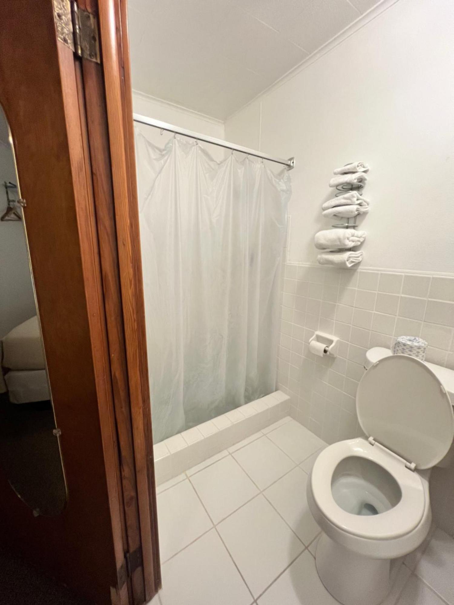 Oyo Hotel Prairie Winds Carthage Keokuk Hwy 136 Ngoại thất bức ảnh